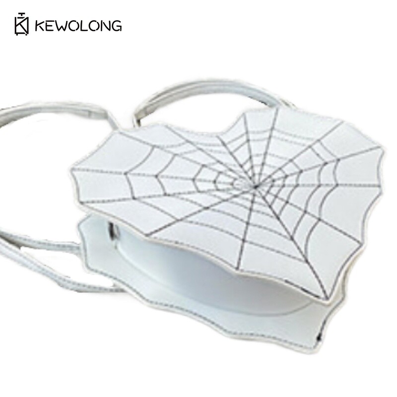 Embroidery Bag - Sac à bandoulière gothique en forme
