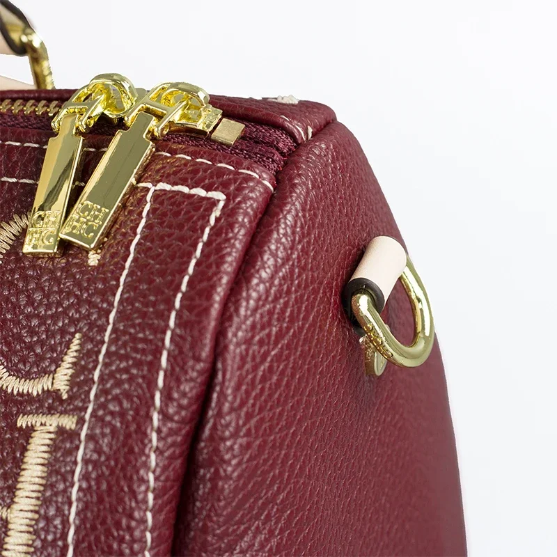 Sac Boston brodé CH pour femme - Embroidery Removal avis et prix