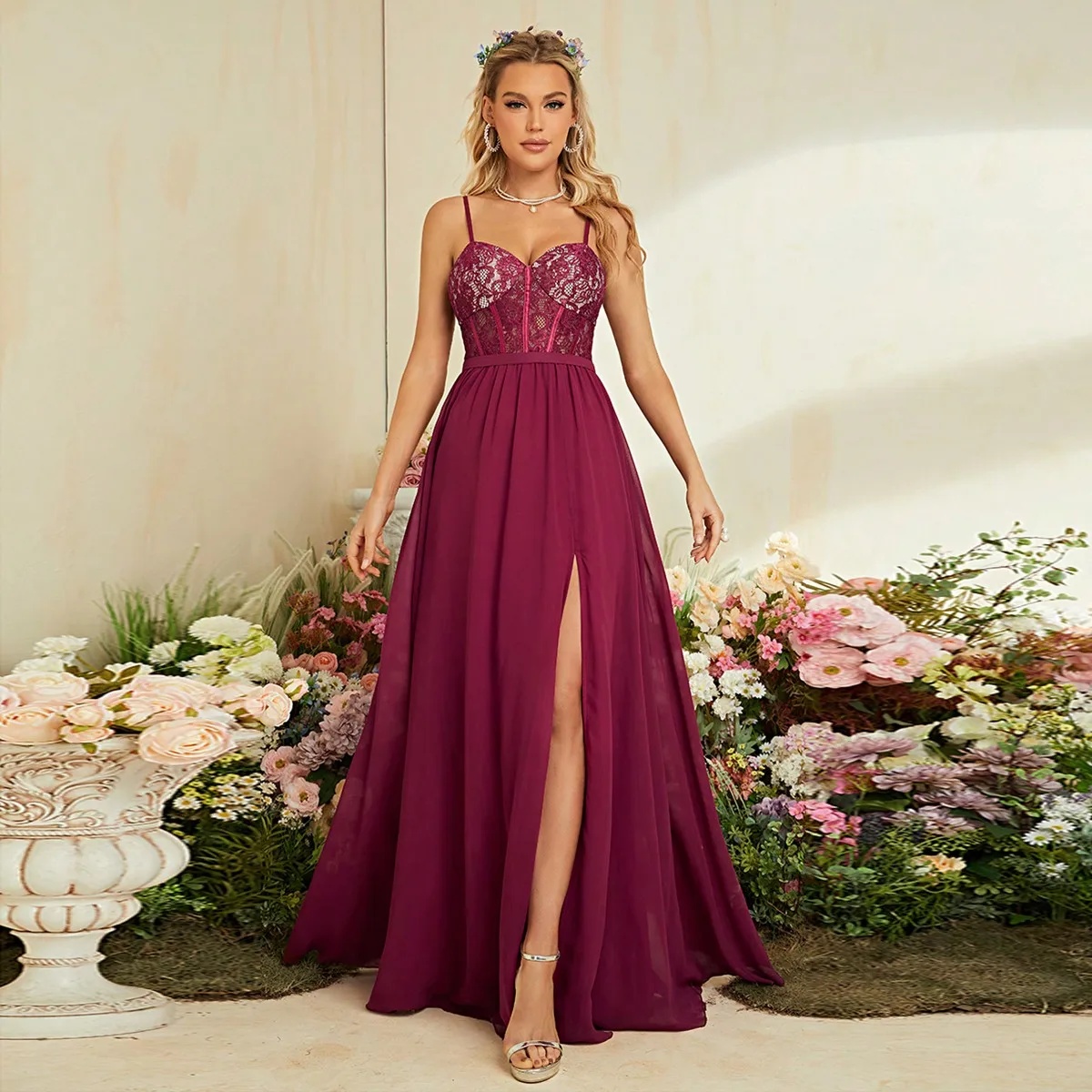 Robe de soirée longue à fines  - Embroidery Online Design avis et prix