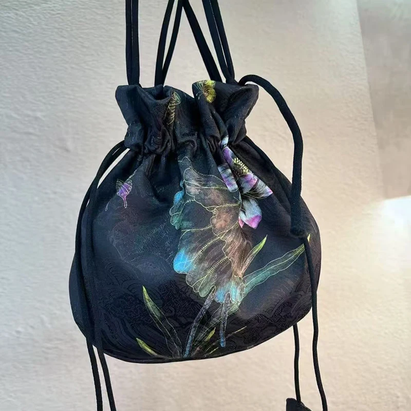Sac à téléphone et porte-monna - Embroidery Wallet avis et prix