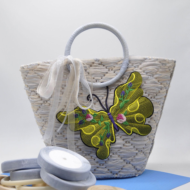 Feuille de maille en plastique - Embroidery Converter avis et prix