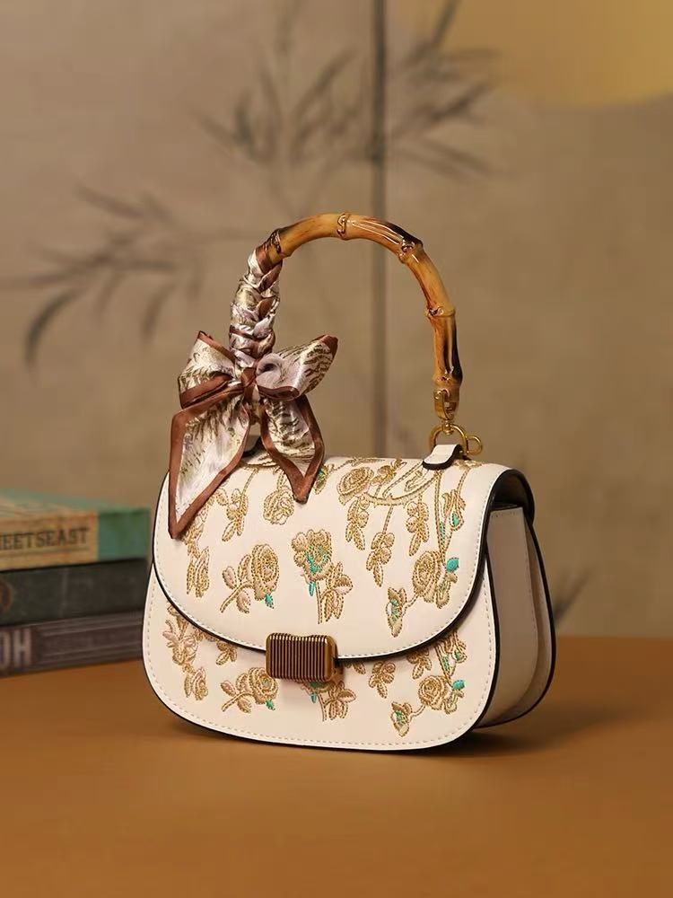 Sac à main pour femme de haute - Embroidery Texture avis et prix