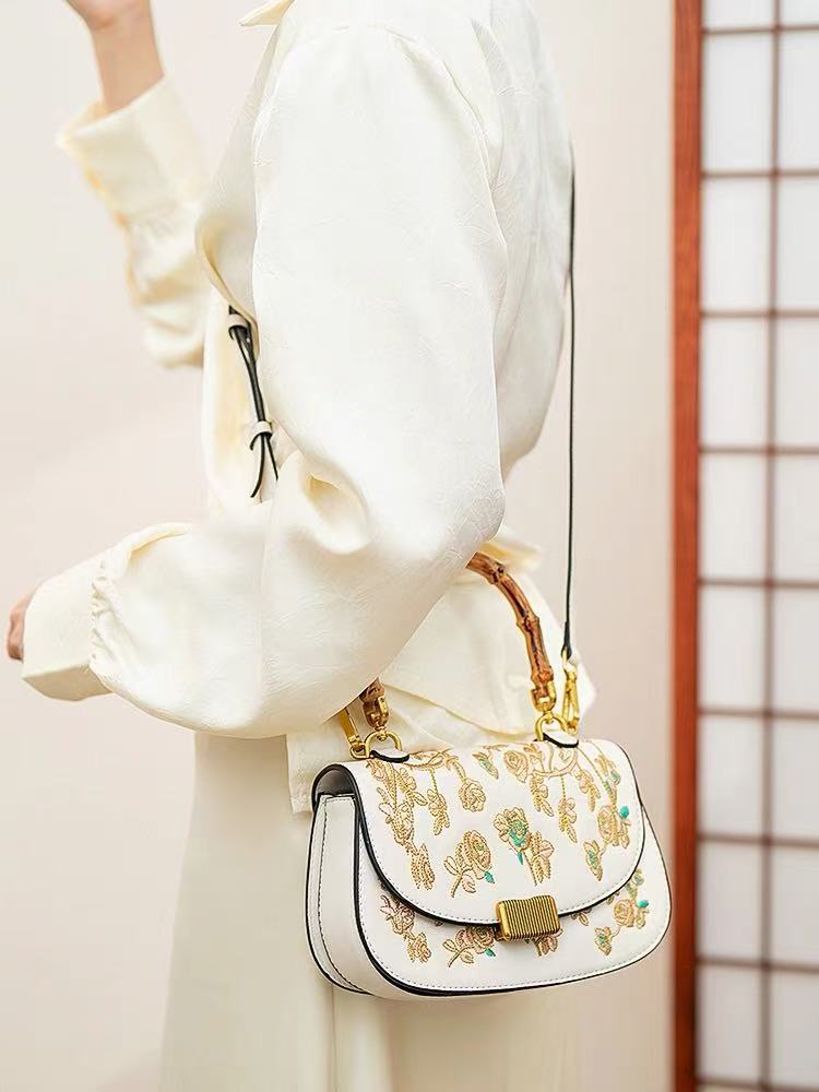 Sac à main pour femme de haute - Embroidery Texture avis et prix