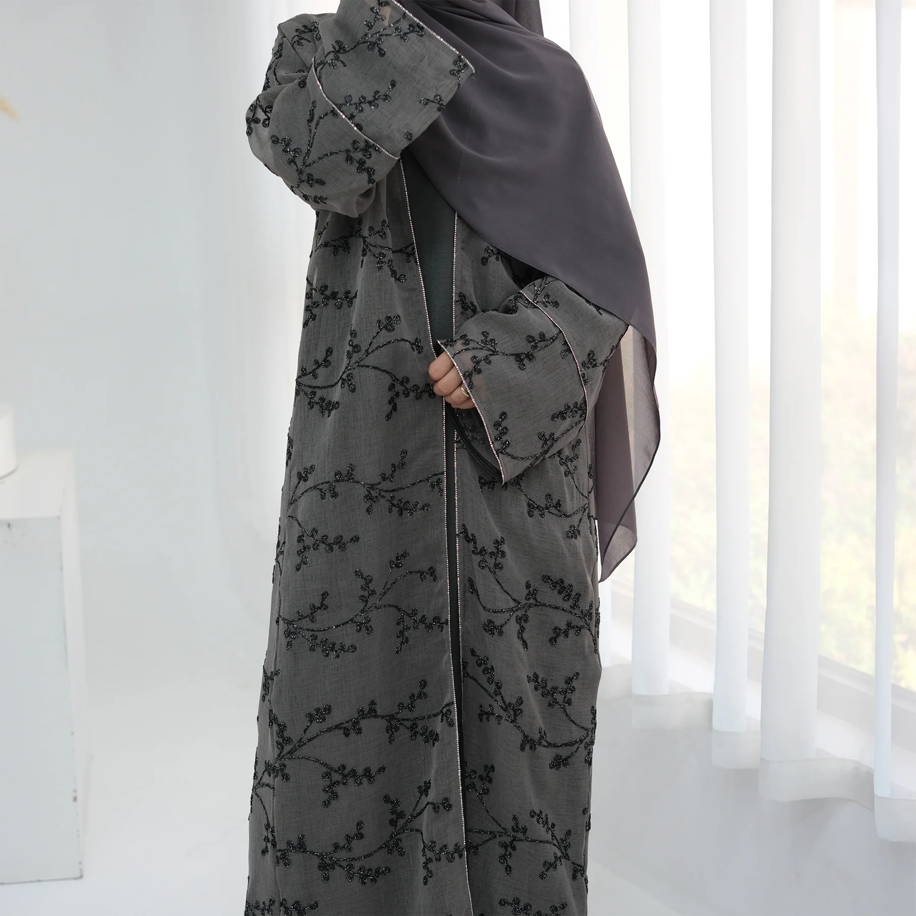 Robe Kimono Brodé pour Femme,  - Embroidery Kebaya avis et prix