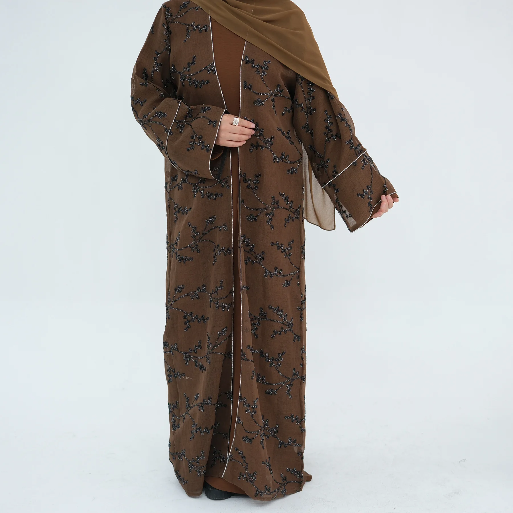 Robe Kimono Brodé pour Femme,  - Embroidery Kebaya avis et prix