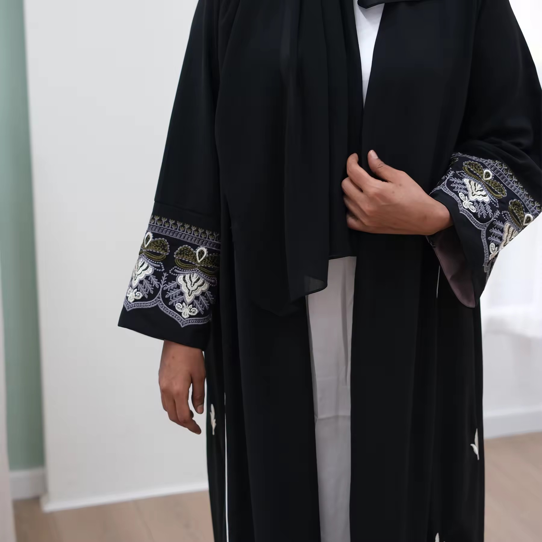 Robe musulmane longue brodée,  - Embroidery Kebaya avis et prix